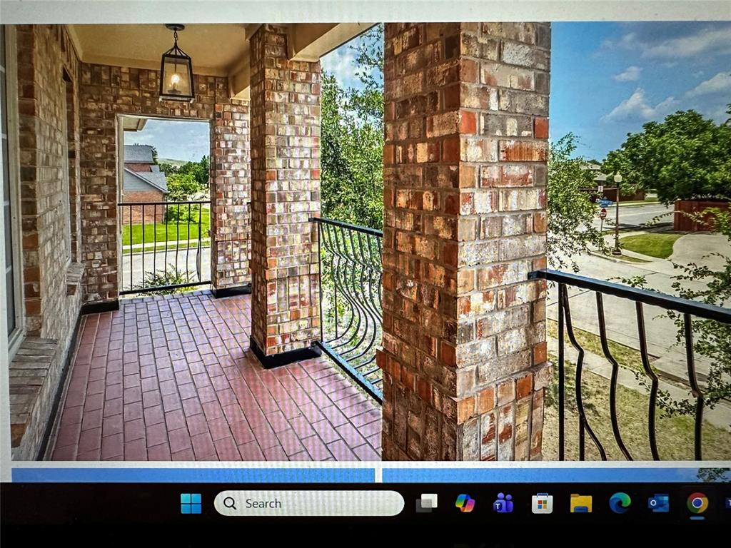 1441 Dimmit Drive Carrollton, TX 75010 - Photo 3 of 10