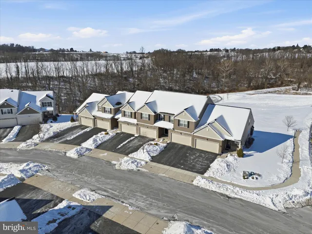 a view of a terrace with sitting area