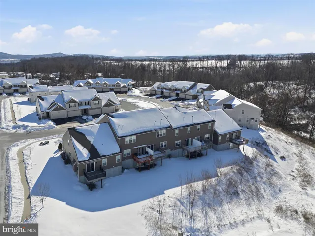 a view of a terrace with sitting area