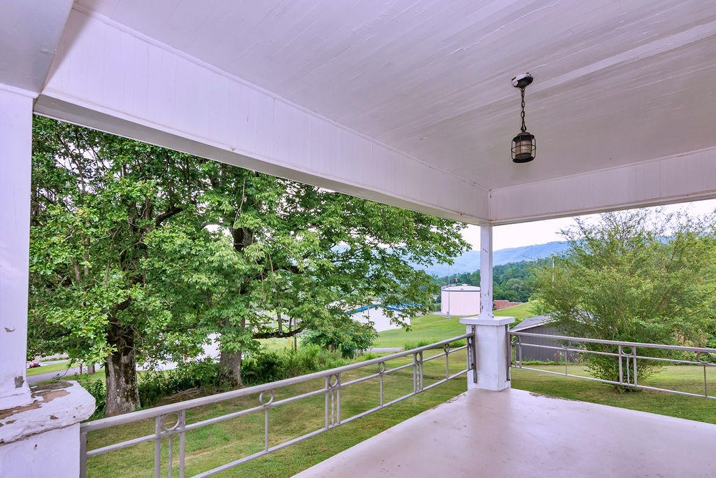 167 Lockhart Road Dunlap, TN 37327 - Photo 5 of 51 Gallery Image 5