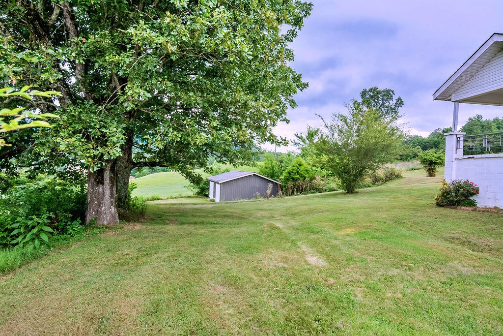 167 Lockhart Road Dunlap, TN 37327 - Photo 7 of 51 Gallery Image 7