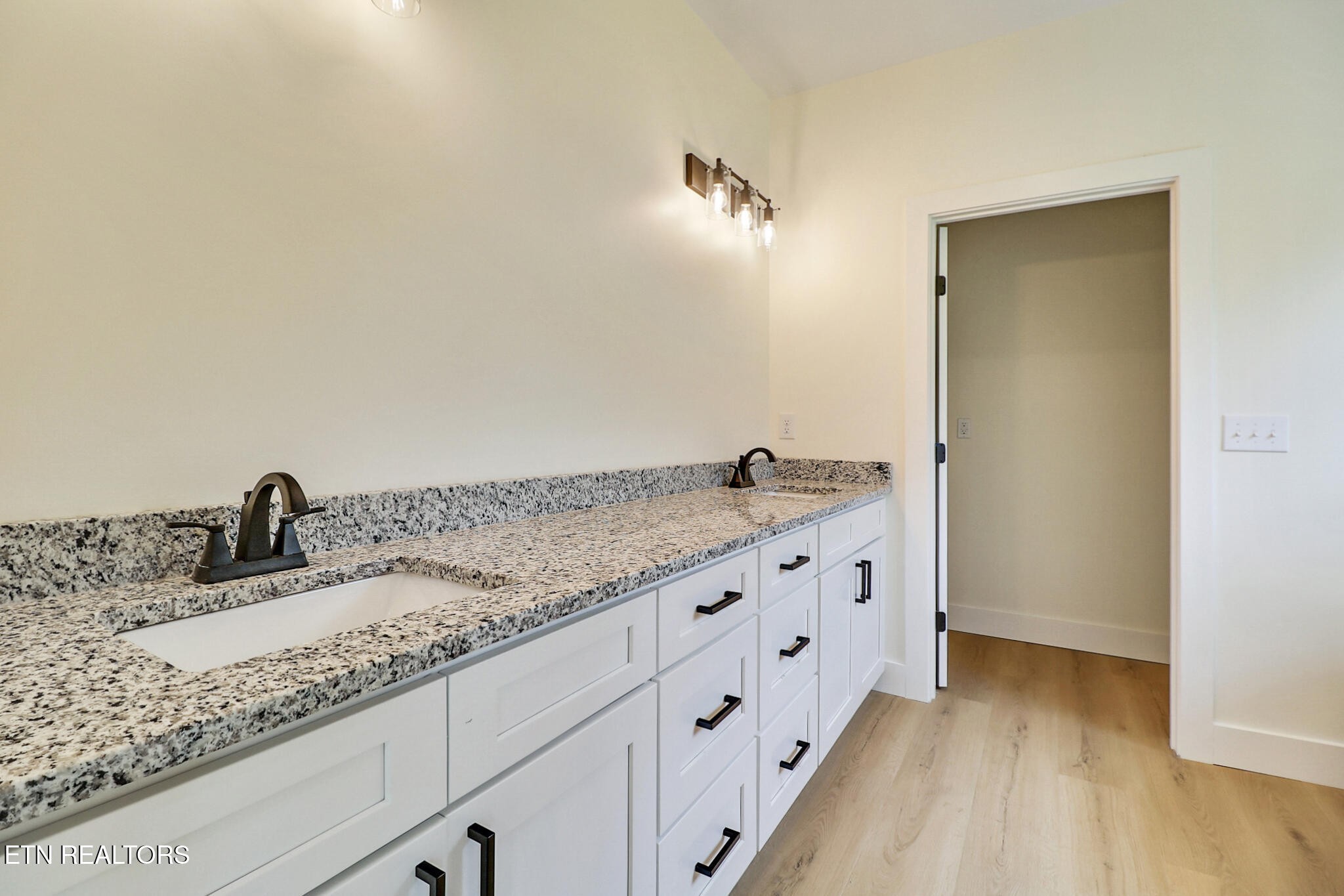 1458 Taylor Place Road Jamestown, TN 38556 - Photo 27 of 35 Gallery Image 27