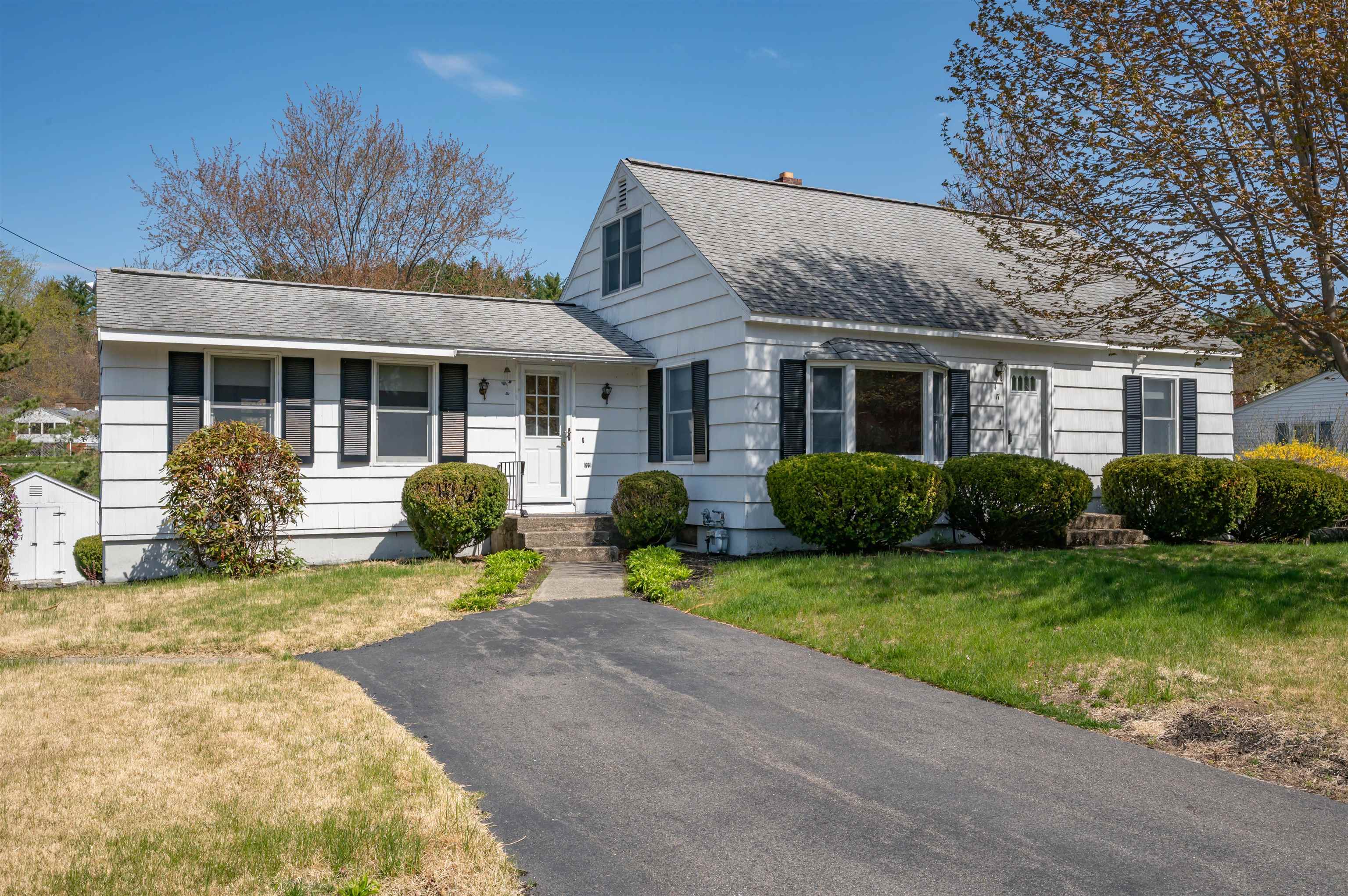 17 Stevens Avenue Merrimack, NH 03054 - Photo 1 of 34