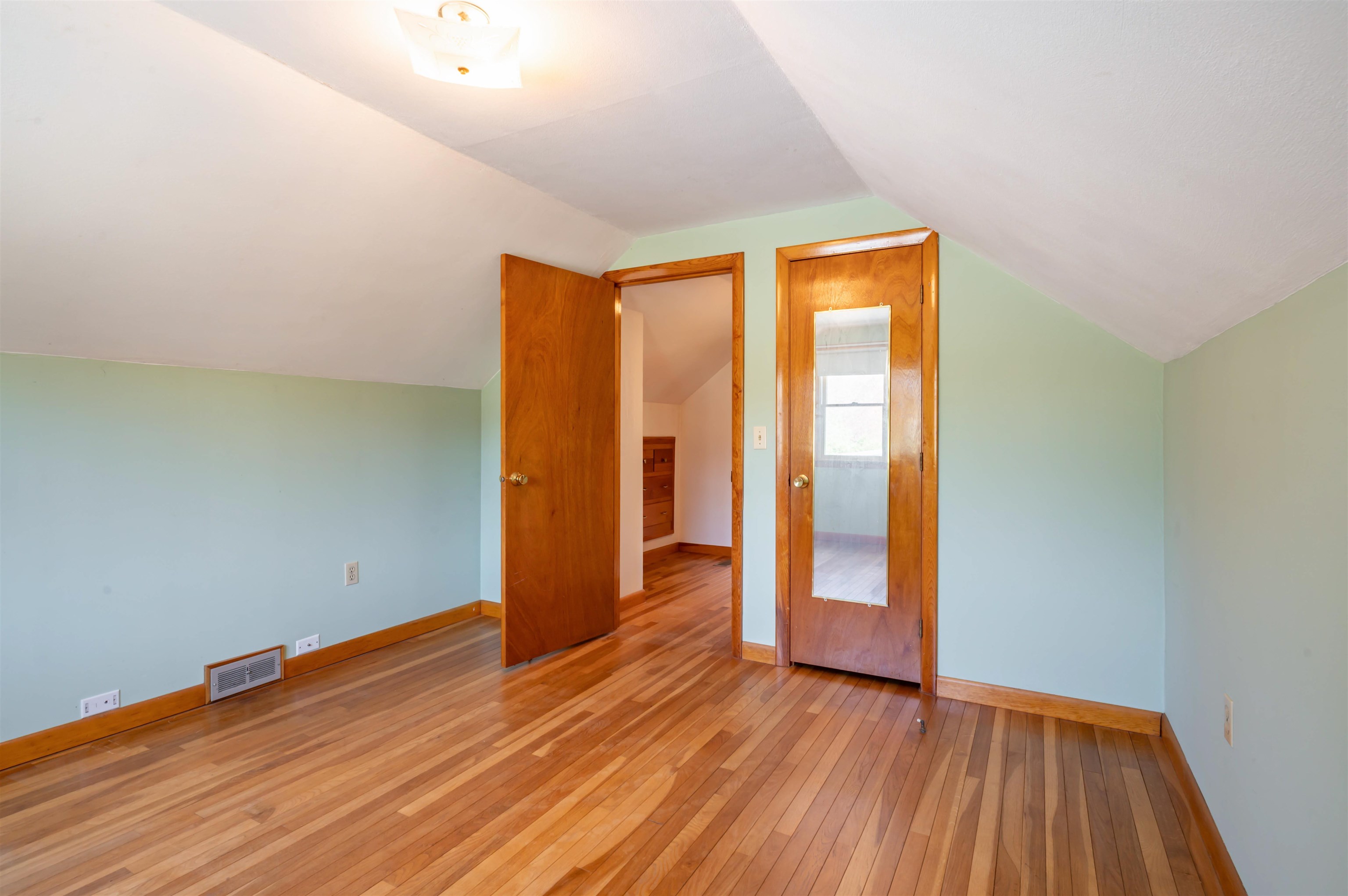 17 Stevens Avenue Merrimack, NH 03054 - Photo 16 of 34