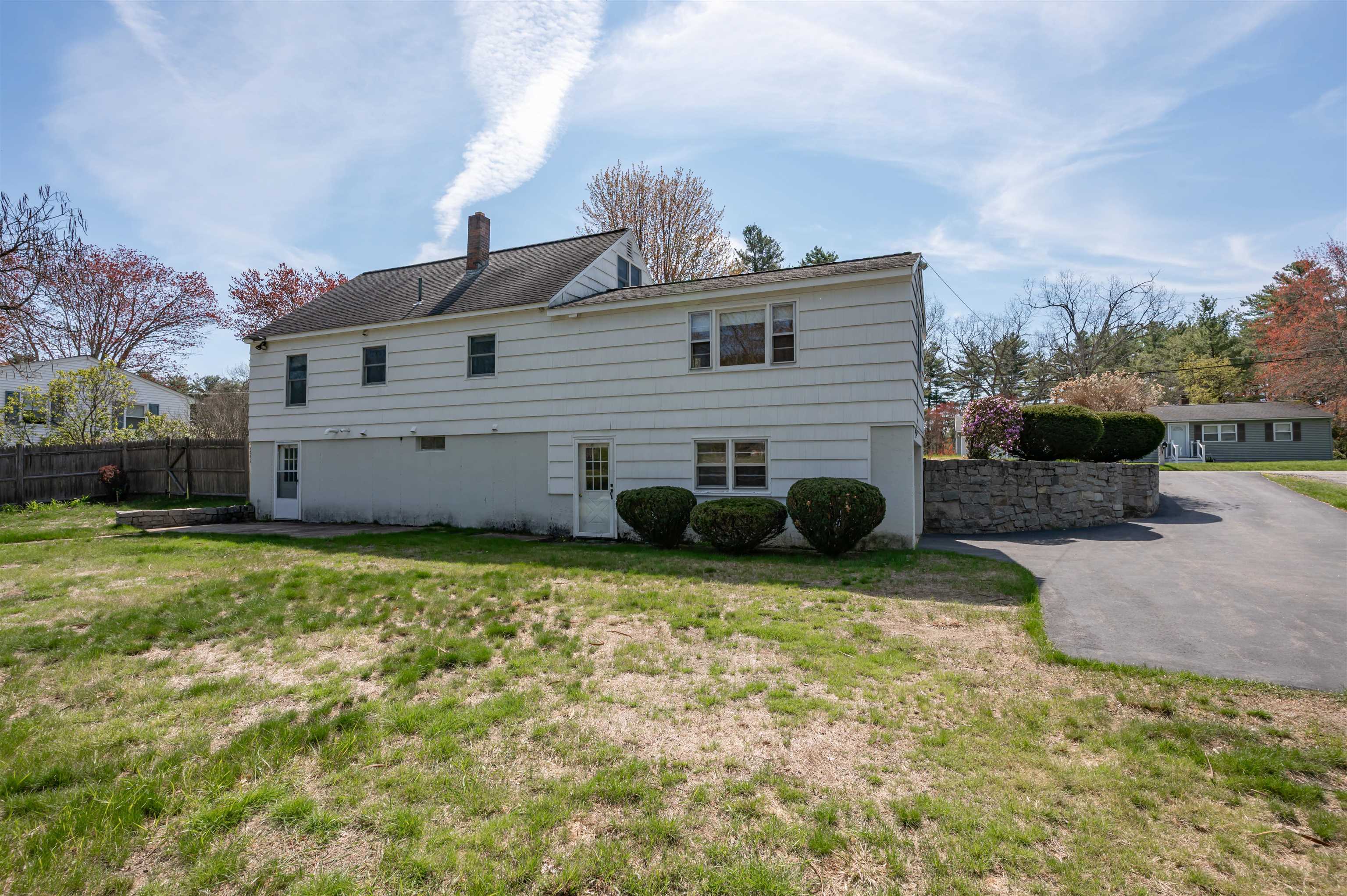 17 Stevens Avenue Merrimack, NH 03054 - Photo 28 of 34