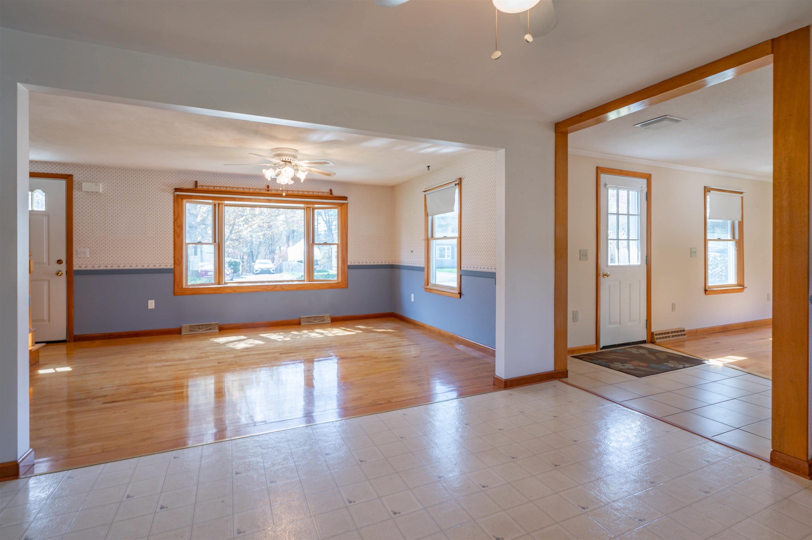 17 Stevens Avenue Merrimack, NH 03054 - Photo 8 of 34