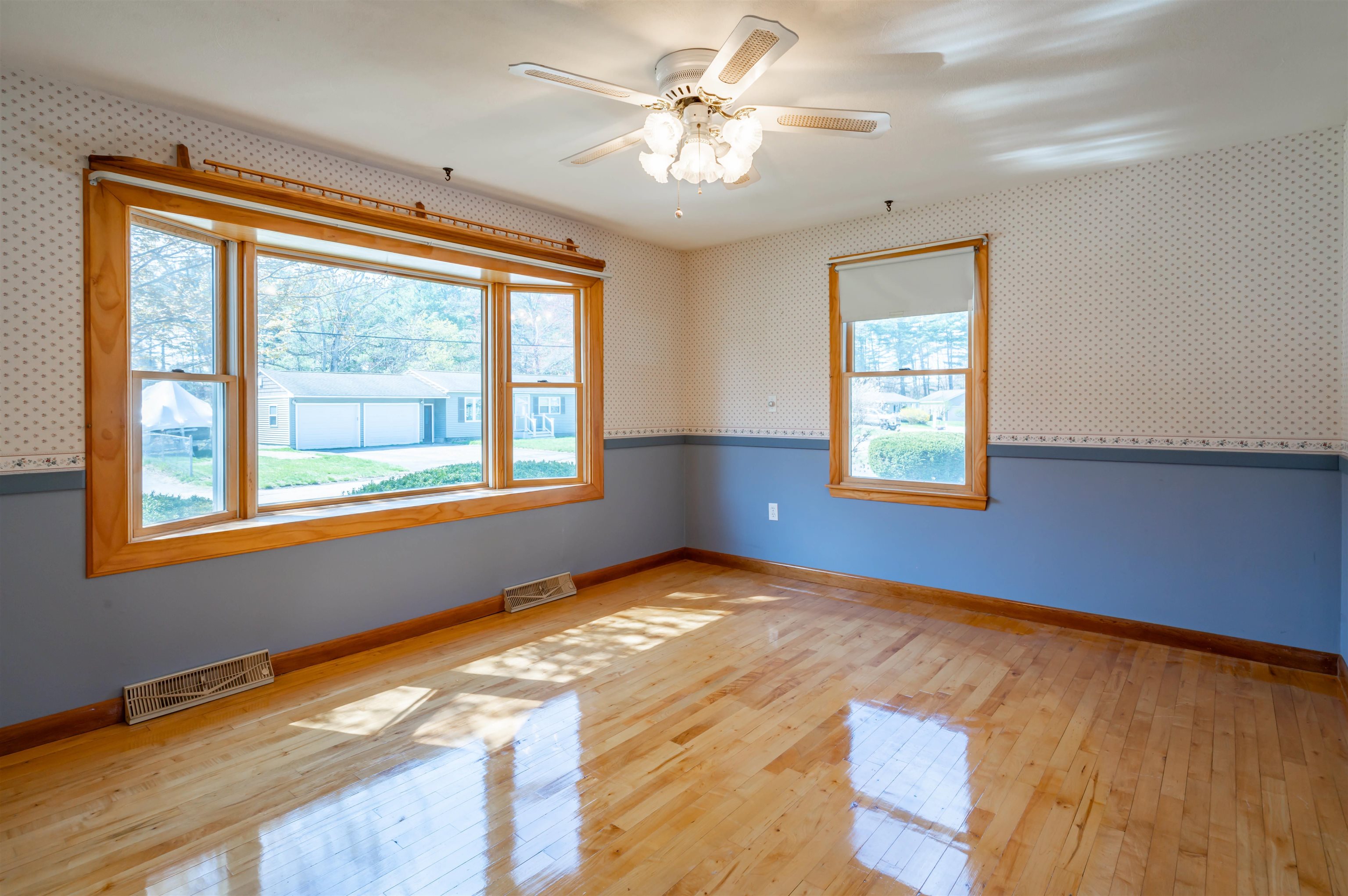 17 Stevens Avenue Merrimack, NH 03054 - Photo 9 of 34