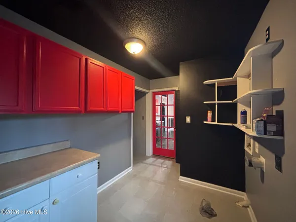 $1,600 | 402 Lancaster Court, Jacksonville, NC 28540