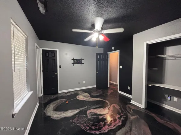 $1,600 | 402 Lancaster Court, Jacksonville, NC 28540