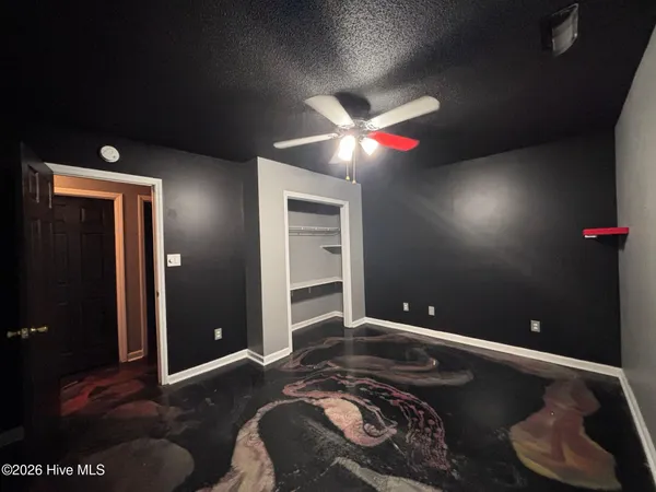 $1,600 | 402 Lancaster Court, Jacksonville, NC 28540