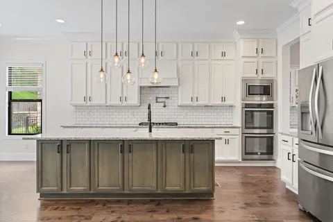 $975,000 | 7236 Natchez Pointe Drive, Nashville, TN 37221