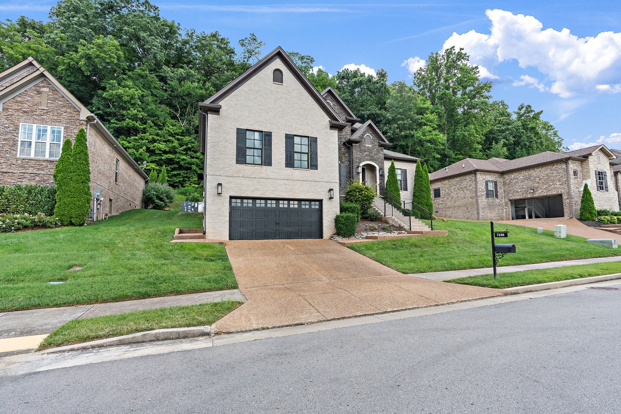 7236 Natchez Pointe Drive Nashville, TN 37221 - Photo 2 of 56