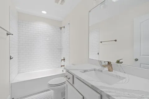 $975,000 | 7236 Natchez Pointe Drive, Nashville, TN 37221