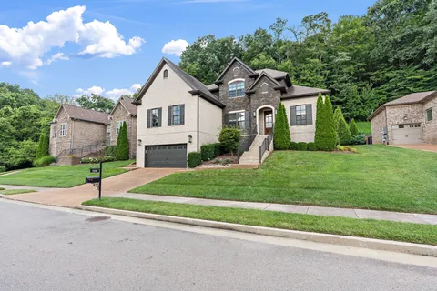 $975,000 | 7236 Natchez Pointe Drive, Nashville, TN 37221
