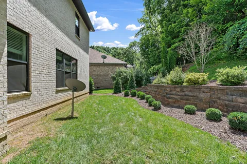 $975,000 | 7236 Natchez Pointe Drive, Nashville, TN 37221