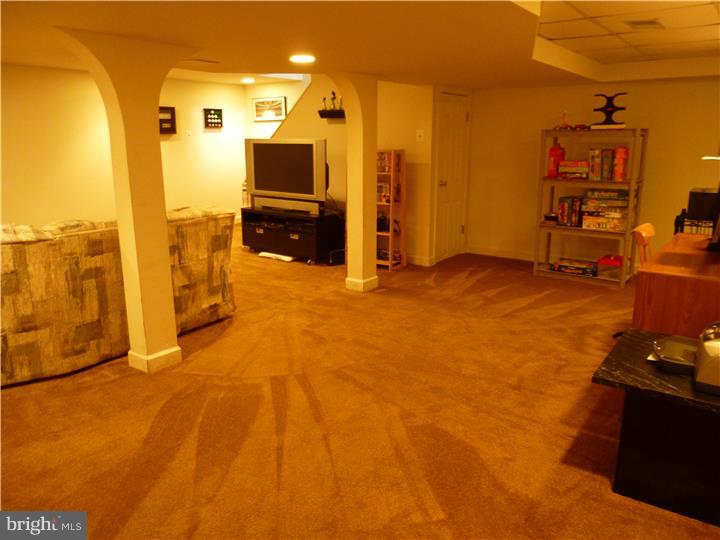 892 Herman Road Horsham, PA 19044 - Photo 11 of 25 Basement - Finished