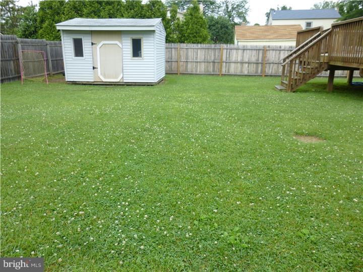 892 Herman Road Horsham, PA 19044 - Photo 15 of 25 Back Yard