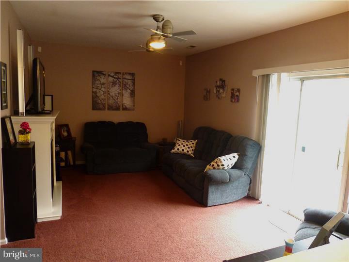 892 Herman Road Horsham, PA 19044 - Photo 7 of 25 Family Room