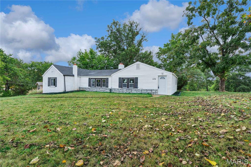 676 Meramec Station Road Valley Park, MO 63088 - Photo 2 of 23