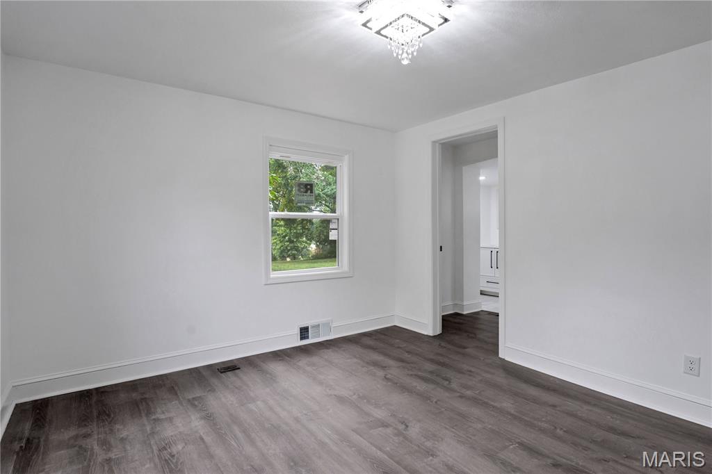 676 Meramec Station Road Valley Park, MO 63088 - Photo 10 of 23