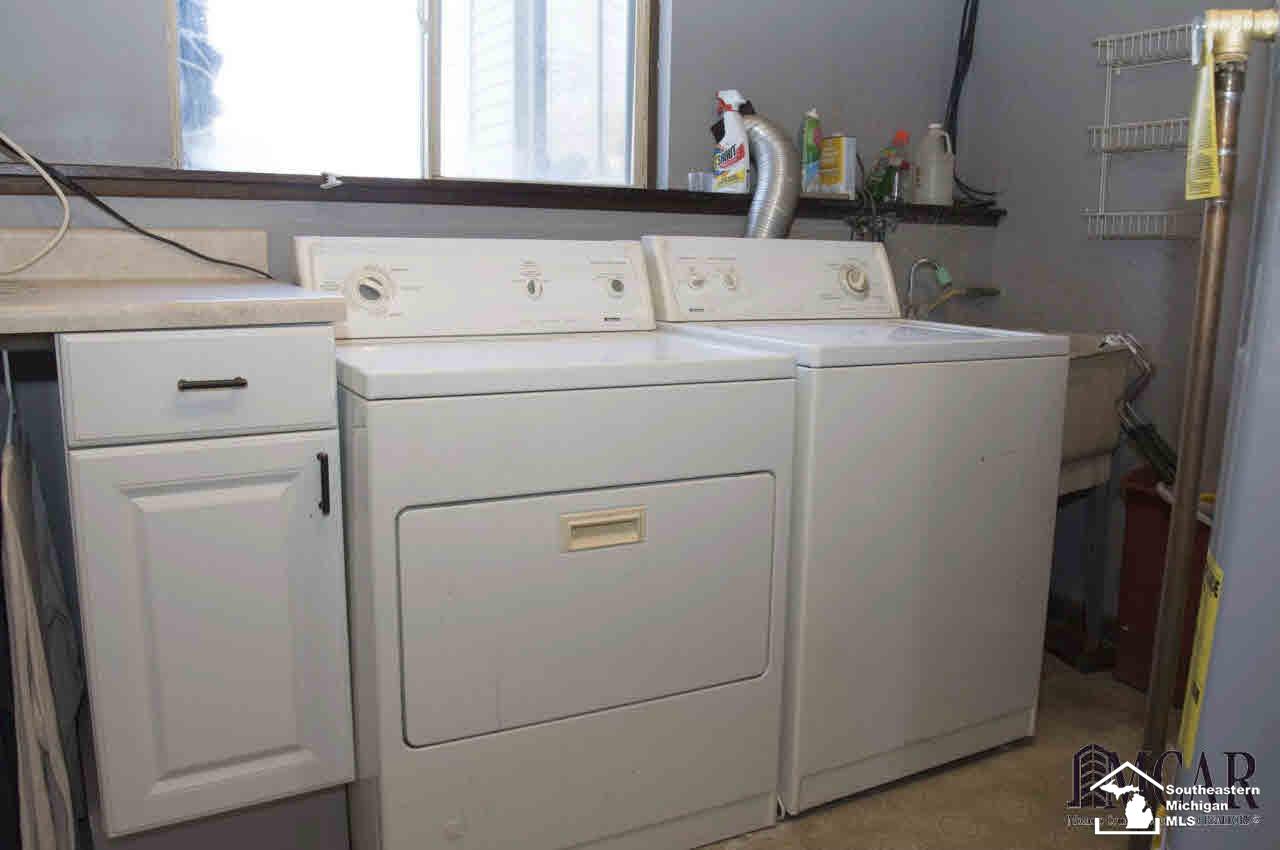 14374 Grafton Road Carleton, MI 48117 - Photo 35 of 37 Gallery Image 35