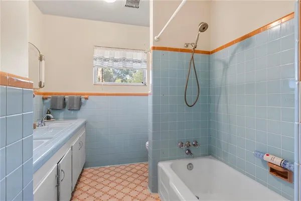 $335,000 | 3321 Southeast 2nd Street, Ocala, FL 34471