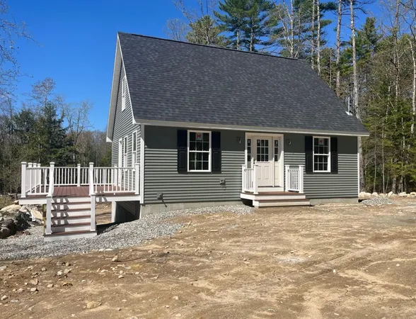 $519,000 | Colonial Circle, Harrison, ME 04040
