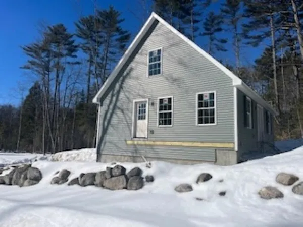 $519,000 | Colonial Circle, Harrison, ME 04040