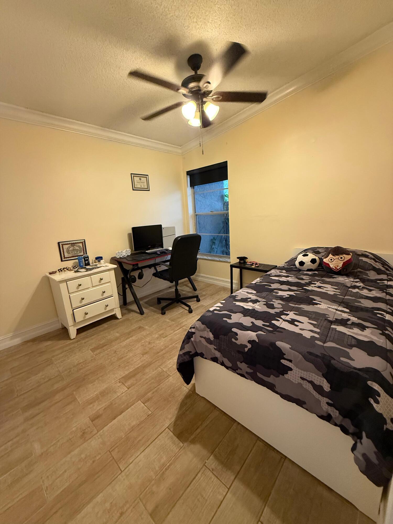 22293 Misty Woods Way Boca Raton, FL 33428 - Photo 12 of 23 a living room with furniture