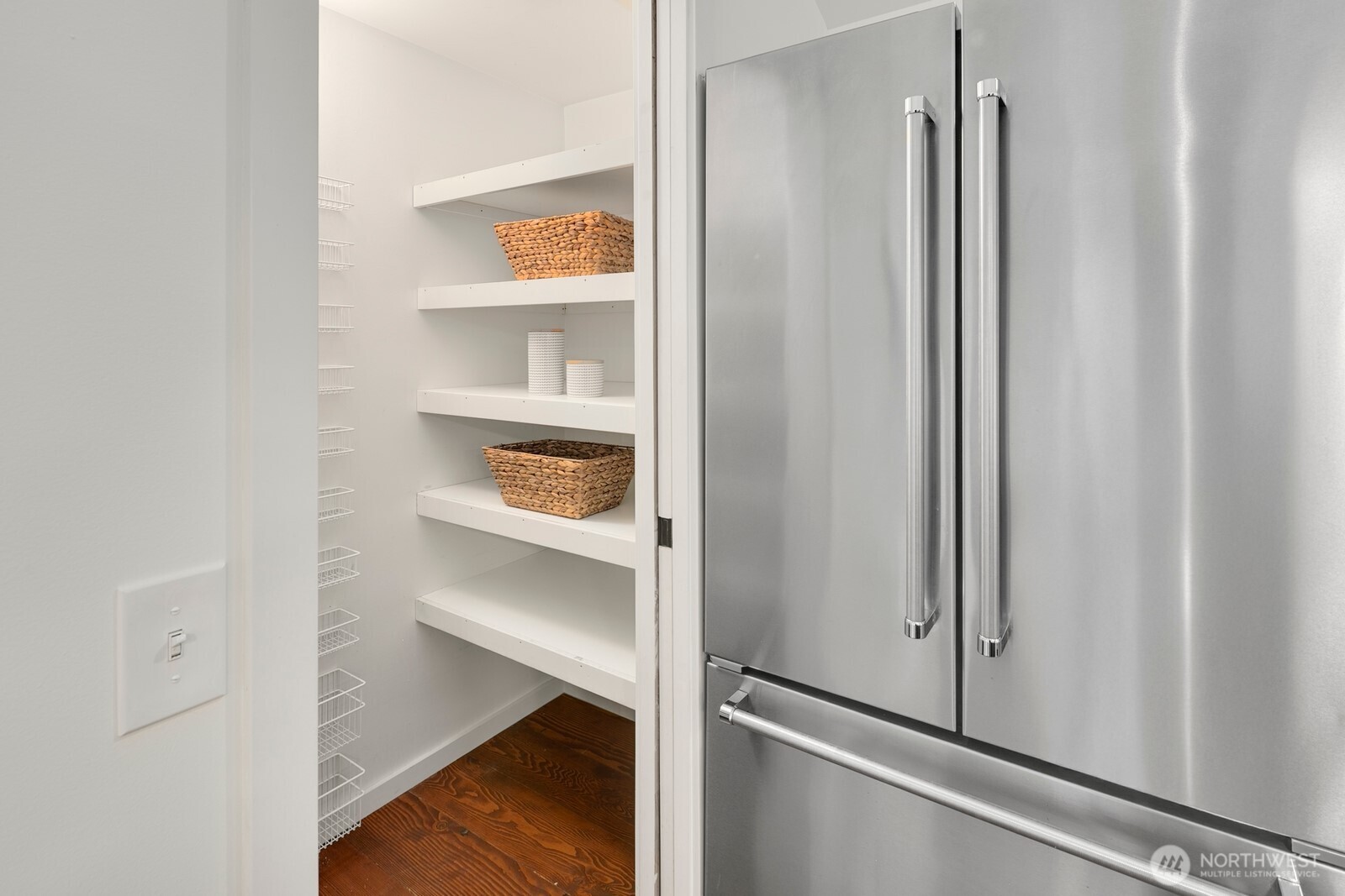 6842 28th Avenue Northeast Seattle, WA 98115 - Photo 12 of 40