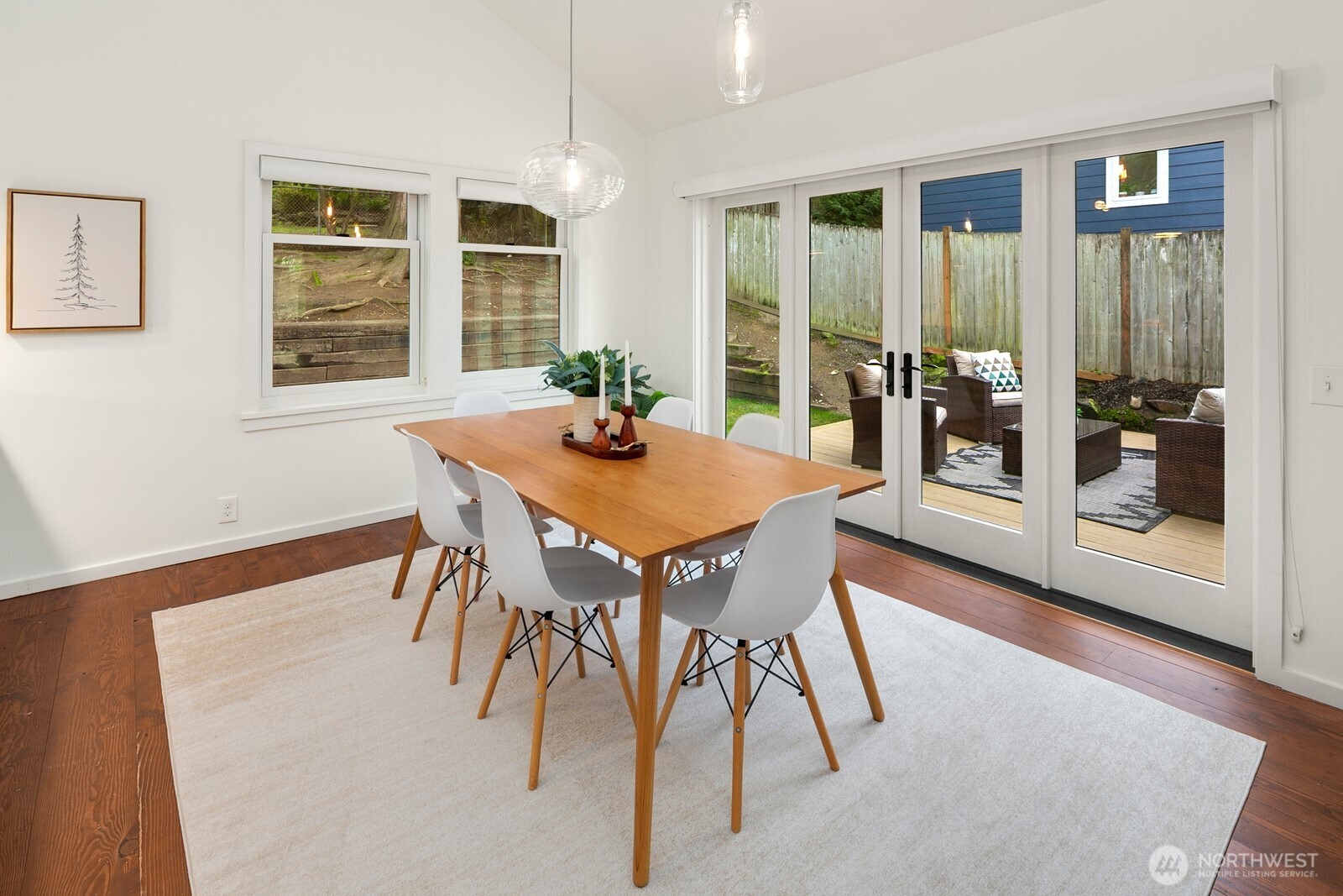 6842 28th Avenue Northeast Seattle, WA 98115 - Photo 13 of 40