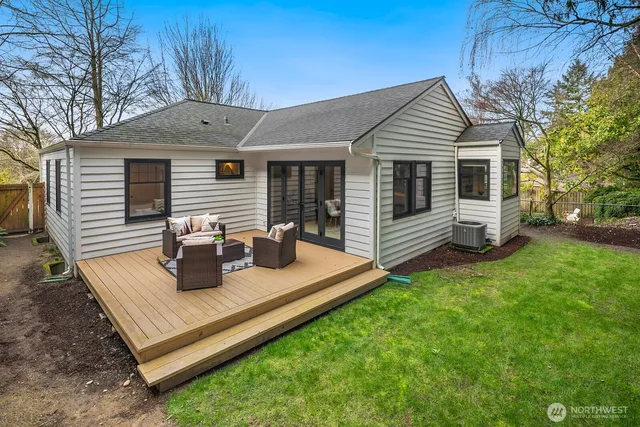 $1,395,000 | 6842 28th Avenue Northeast, Seattle, WA 98115