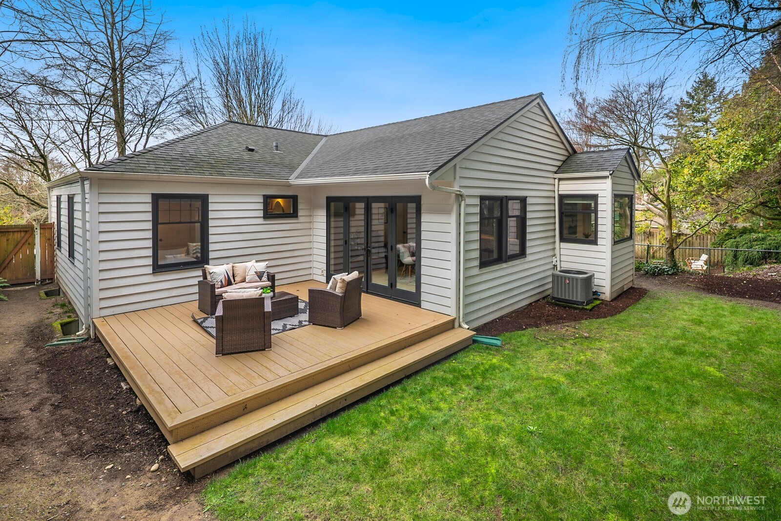 6842 28th Avenue Northeast Seattle, WA 98115 - Photo 30 of 40