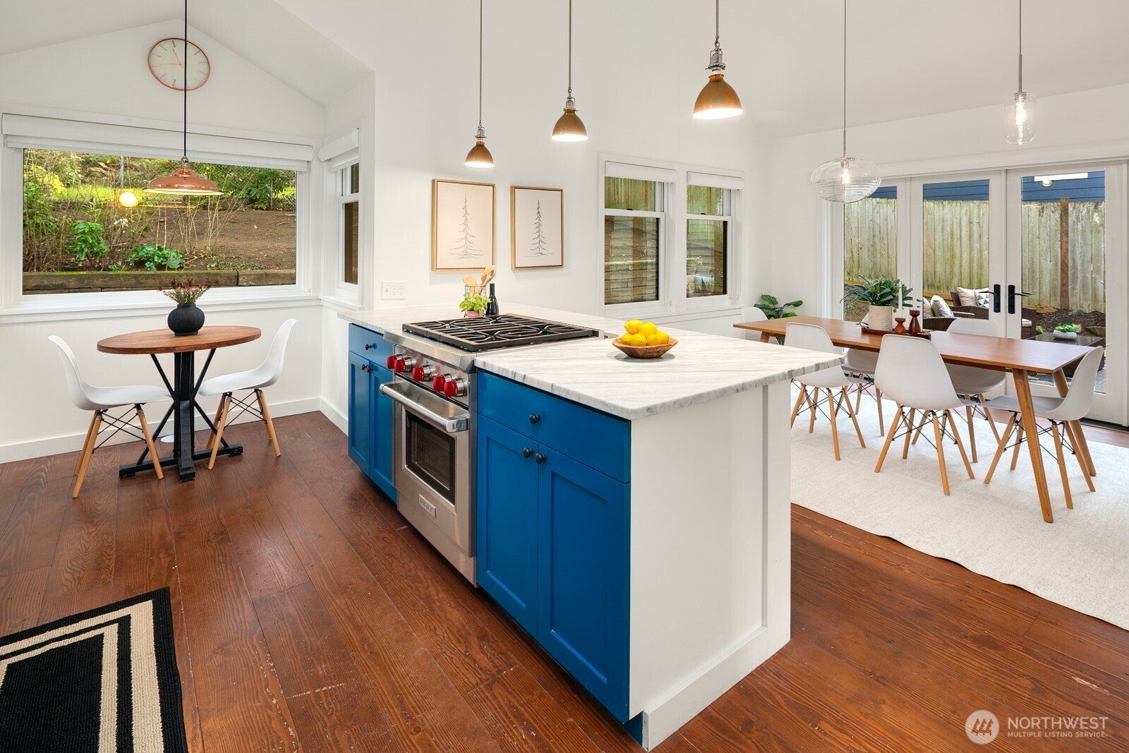 6842 28th Avenue Northeast Seattle, WA 98115 - Photo 10 of 40