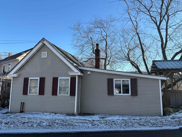 $99,999 | 1334 Back Center Road, Lyndon, VT 05851