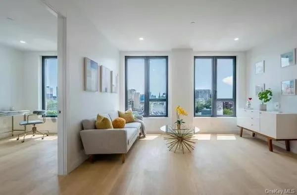 $3,300 | 134-16 35th Avenue, Unit 7E | Flushing