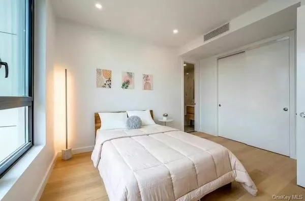 $3,300 | 134-16 35th Avenue, Unit 7E | Flushing