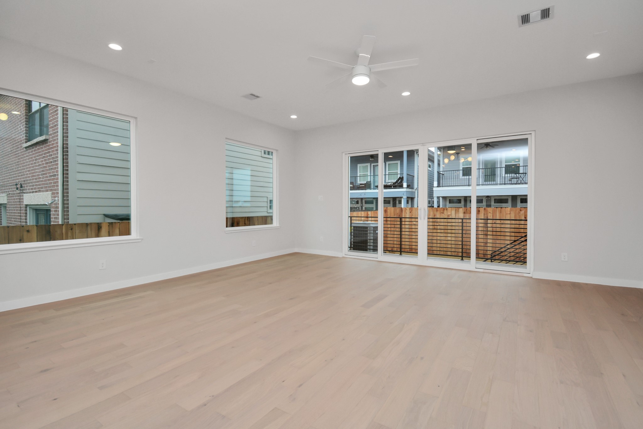 5538 Darling Street Houston, TX 77007 - Photo 14 of 47