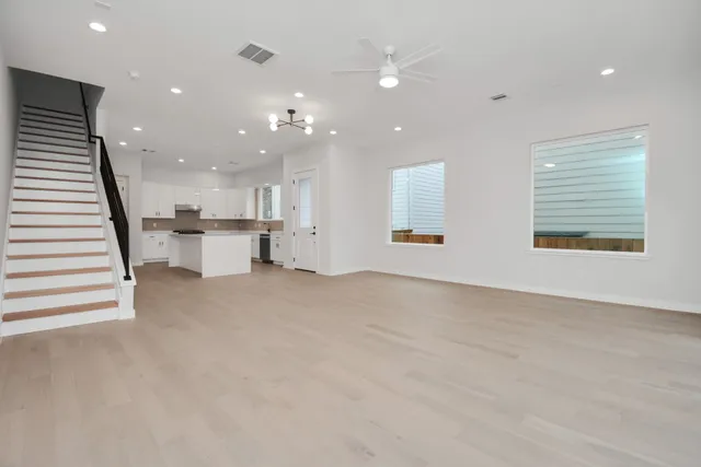 $3,995 | 5538 Darling Street, Houston, TX 77007