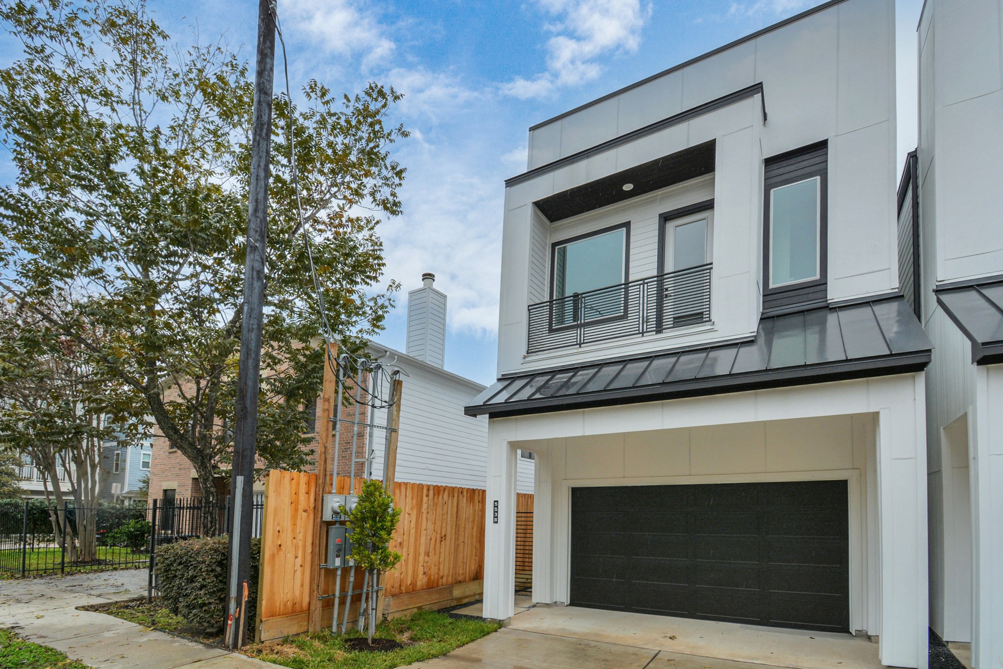 5538 Darling Street Houston, TX 77007 - Photo 3 of 47