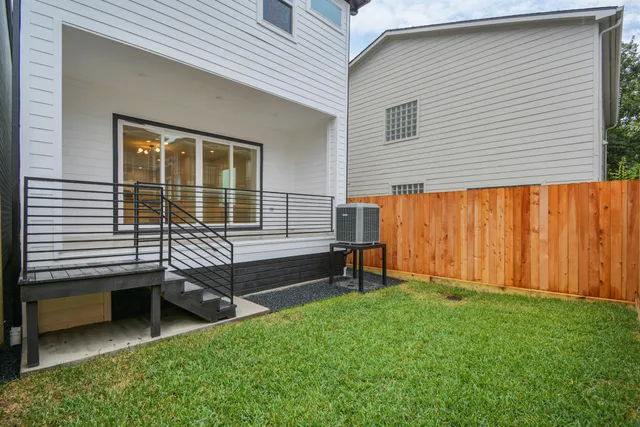 $3,995 | 5538 Darling Street, Houston, TX 77007