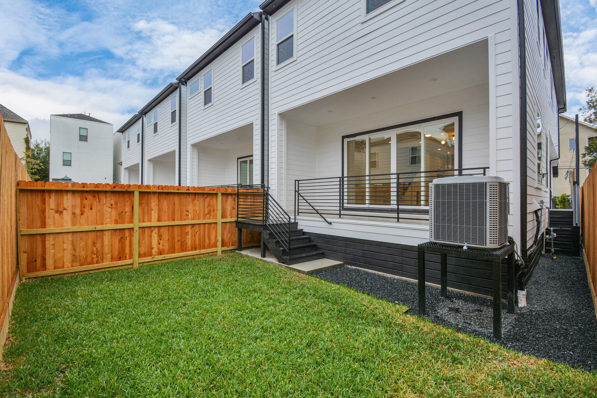 5538 Darling Street Houston, TX 77007 - Photo 45 of 47 Photos are from previous listing the backyard now has turf!