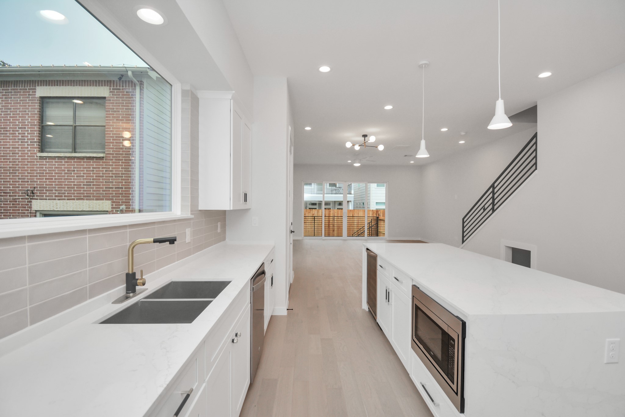 5538 Darling Street Houston, TX 77007 - Photo 9 of 47