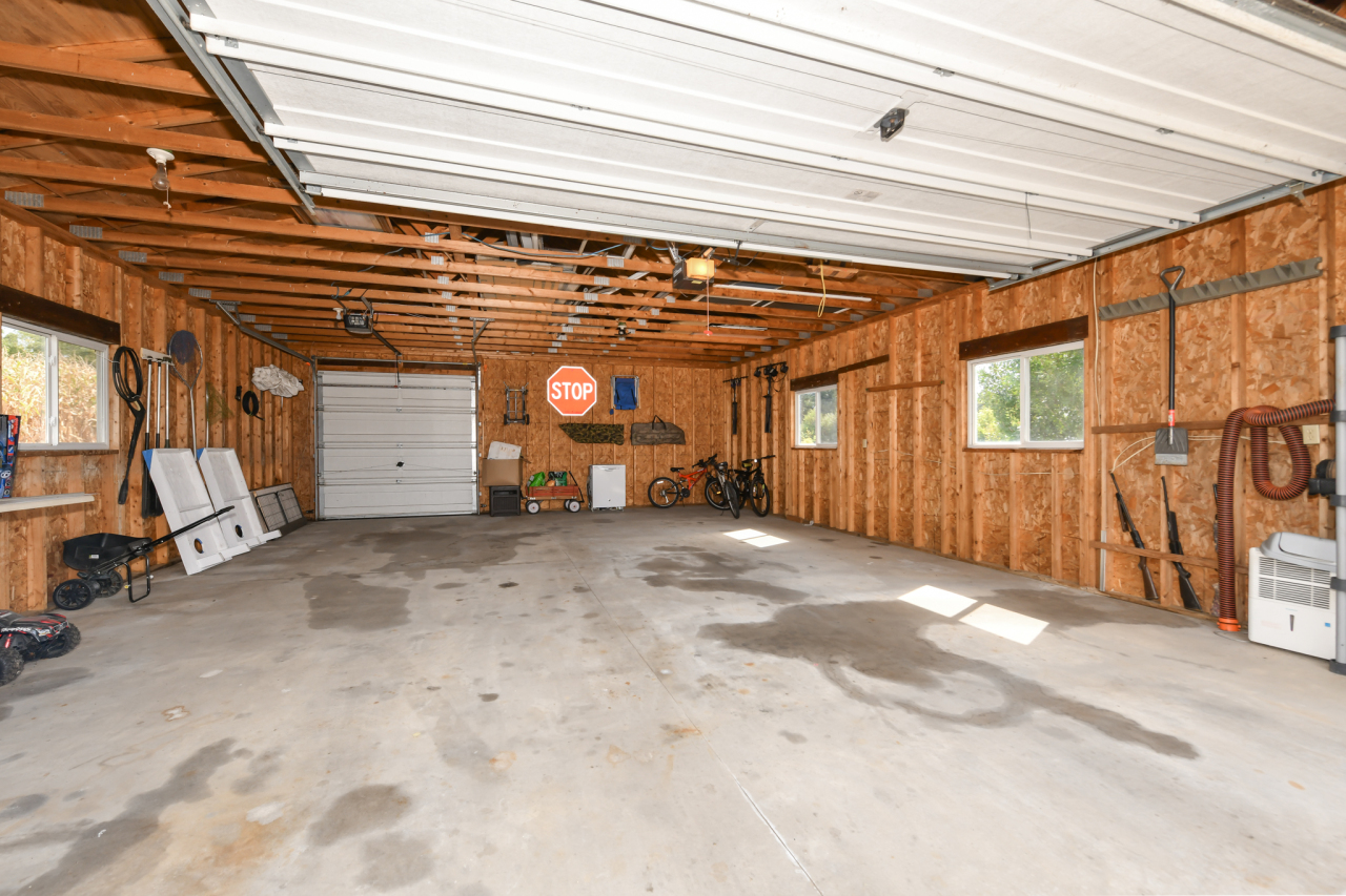 9702 West State Road 81 Beloit, WI 53511 - Photo 59 of 60 Outbuilding