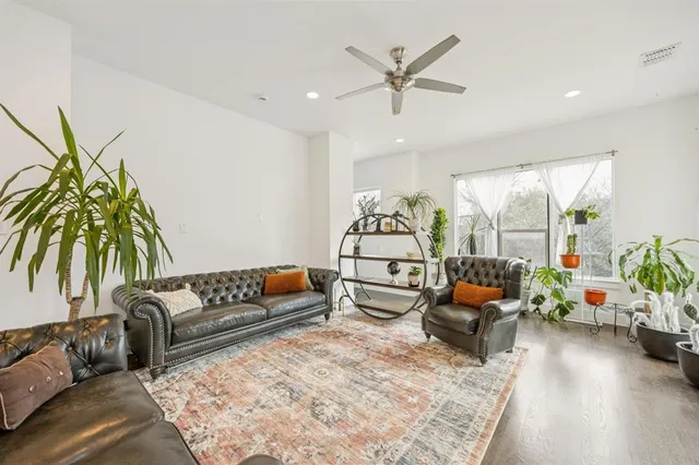 $524,999 | 3002 Zenia Drive, Dallas, TX 75204