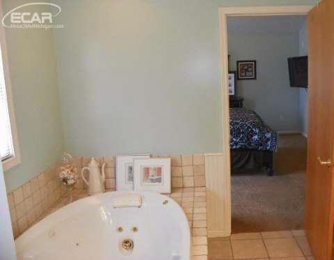 10325 Lehring Road Byron, MI 48418 - Photo 8 of 27 20436041-7.JPG