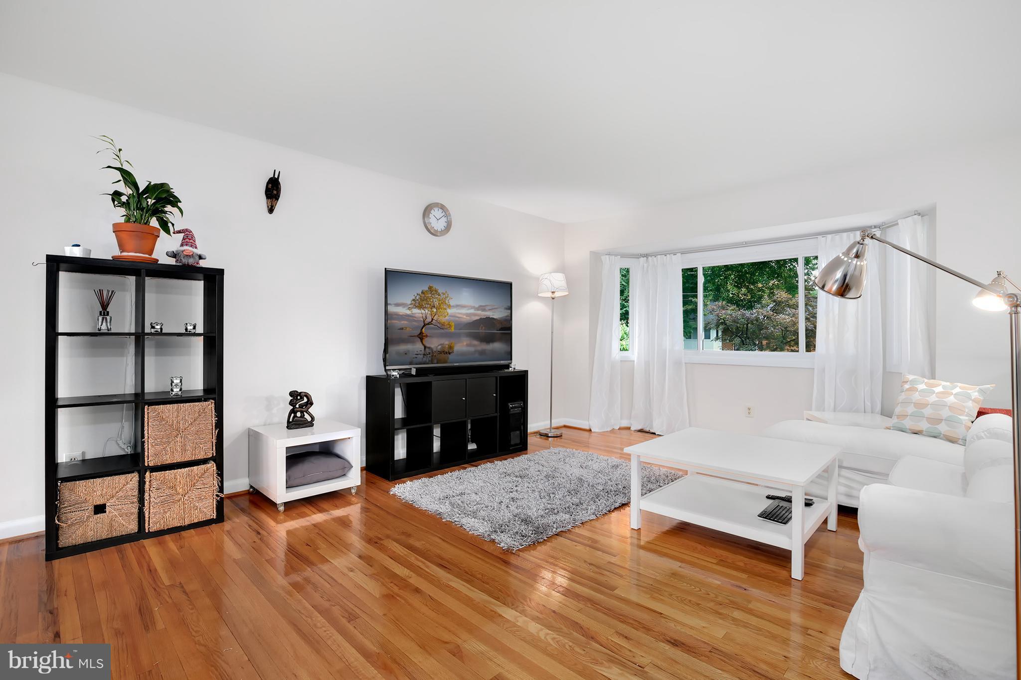 2207 Ellis Street Silver Spring, MD 20910 - Photo 2 of 27 Living Room