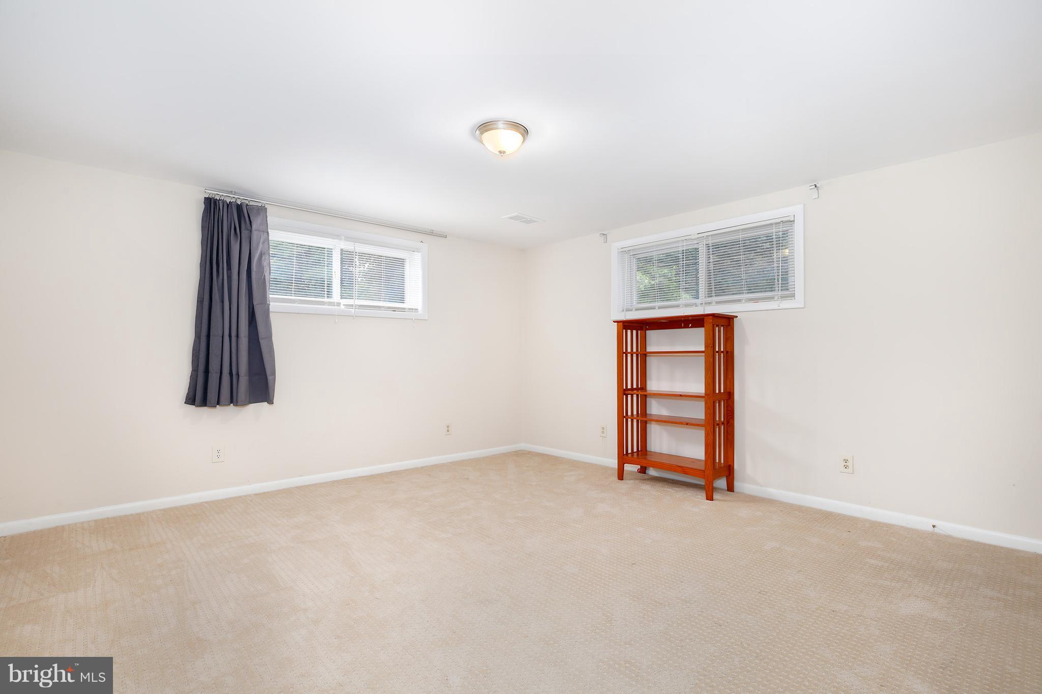 2207 Ellis Street Silver Spring, MD 20910 - Photo 19 of 27 Family Room
