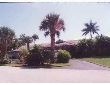 24 Middle Road Stuart, FL 34996 - Photo 1 of 1 Gallery Image 1