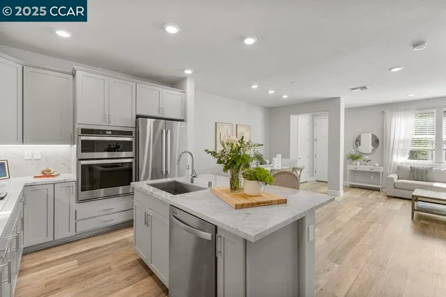 $1,385,000 | 117 Wallace Circle, Moraga, CA 94556